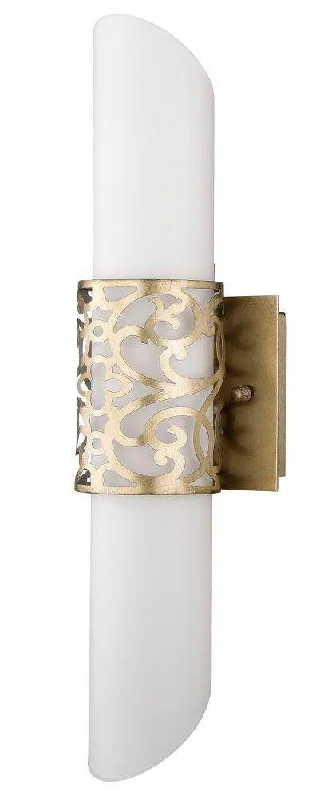 Track lighting with a chunky, bold designWall Lamp Venera