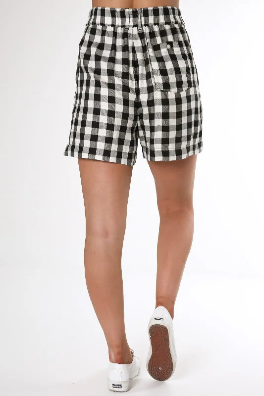 Checkers Short Black