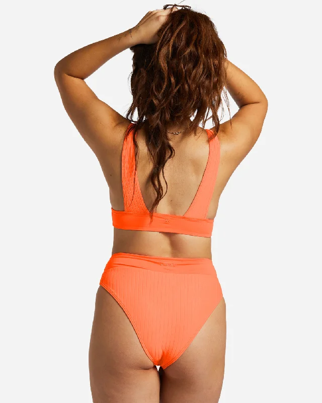 Lined Up Remi Plunge Triangle Bikini Top - Poppin Peach